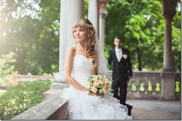 How Much Can I Charge For Wedding Photography?