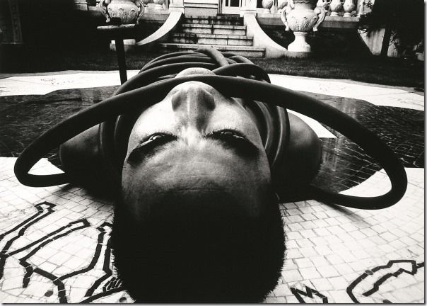 Eikoh Hosoe - Woman