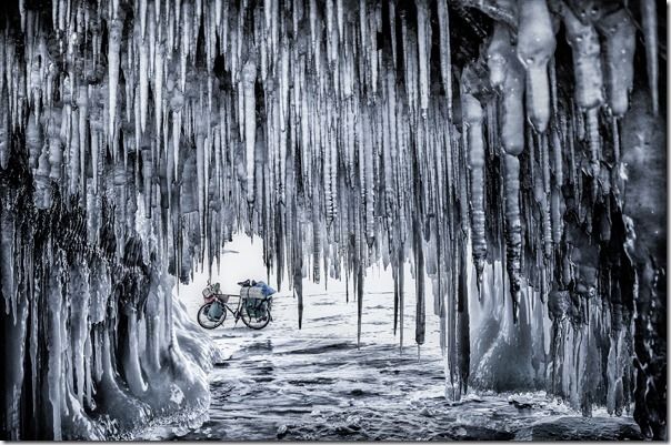 Bicycle on the ice - Jakub Rybicki