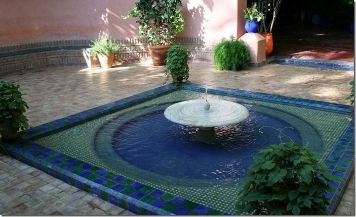 2 Square pool, Jardin Majorelle (1024x624)