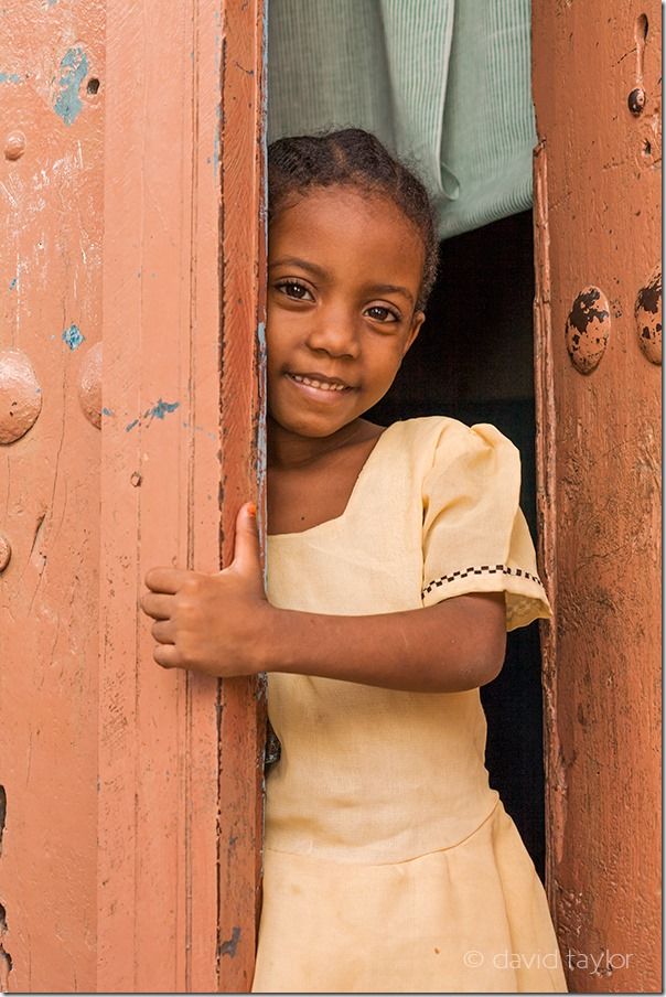 Child in Stone Town, Zanzibar, Travel Photography Tips, Travel Photography, Holiday photography, online photography courses,