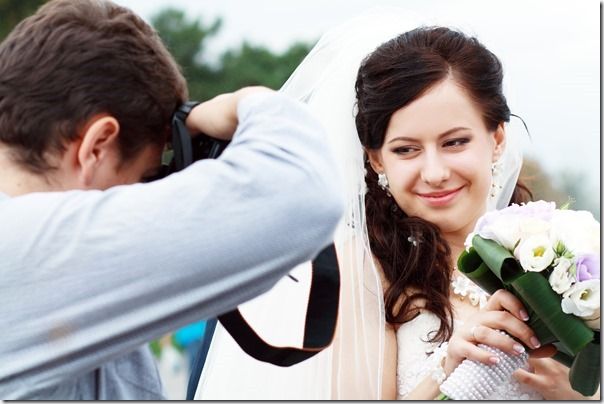 How Much Can I Charge For Wedding Photography?