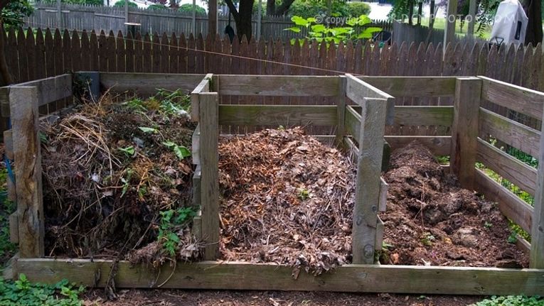 Making A Compost Bin 