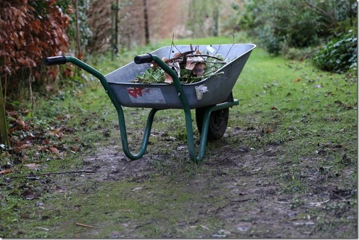 2 Wheelbarrow in the wet