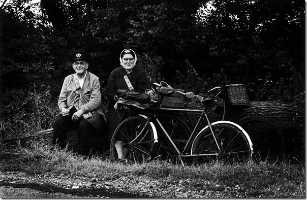 Postman and postwoman having a picnic, 1966