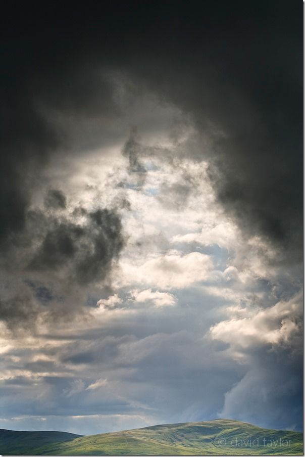 Dramatic light caused by an incoming rain cloud over the Northumberland National Park in the Ingram Valley, England, Predicting Weather, Clouds, weather, light quality, Landscape, 